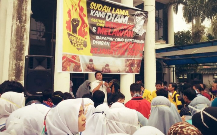 Dosen Psikologi Universitas Islam Riau (UIR) Terlibat Dalam Gerakan #Riaumelawanasap