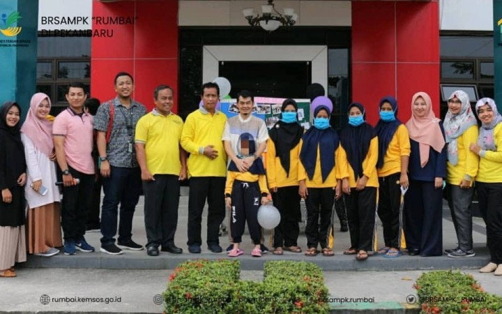 Pameran Hasil Fotografi Di Balai Rehabiltasi Sosial Anak Memerlukan Perlindungan Khusus “Rumbai” Pekanbaru Universitas Islam Riau (UIR)